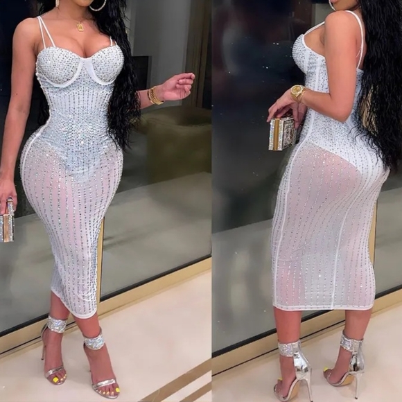 soyaza Dresses & Skirts - Fashion Mesh Rhinestones details midi Dress new size XXL, 3XL Strech Material.